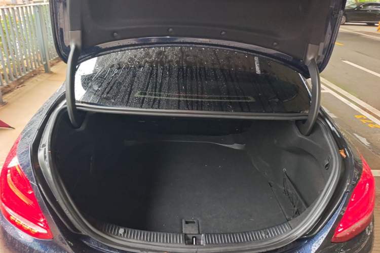 Used Mercedes-Benz C-Class 2018 C 200 L Sport Edition Trunk