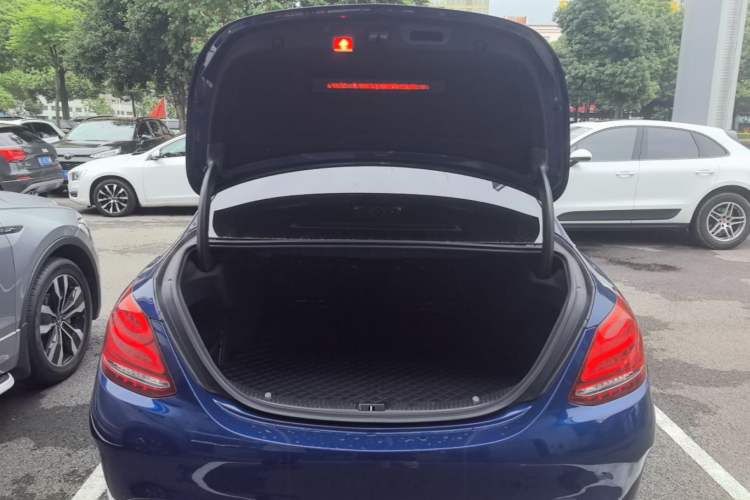Used Mercedes-Benz C-Class 2018 C 200 L Sport Edition Trunk