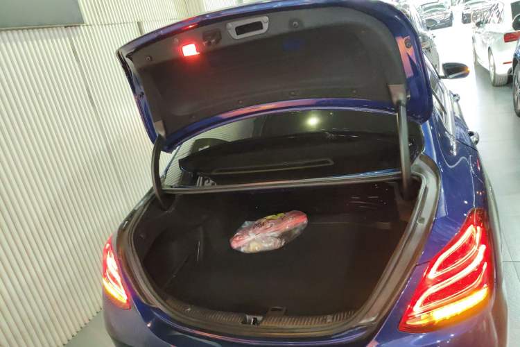 Used Mercedes-Benz C-Class 2018 C 200 L Sport Edition Trunk