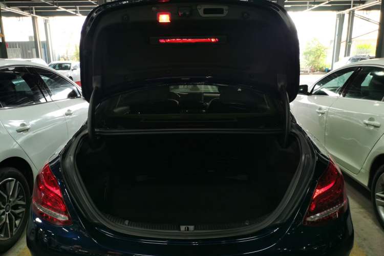 Used Mercedes-Benz C-Class 2018 C 200 L Sport Edition Trunk
