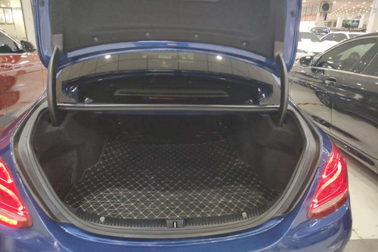 Used Mercedes-Benz C-Class 2018 C 200 L Sport Edition Trunk