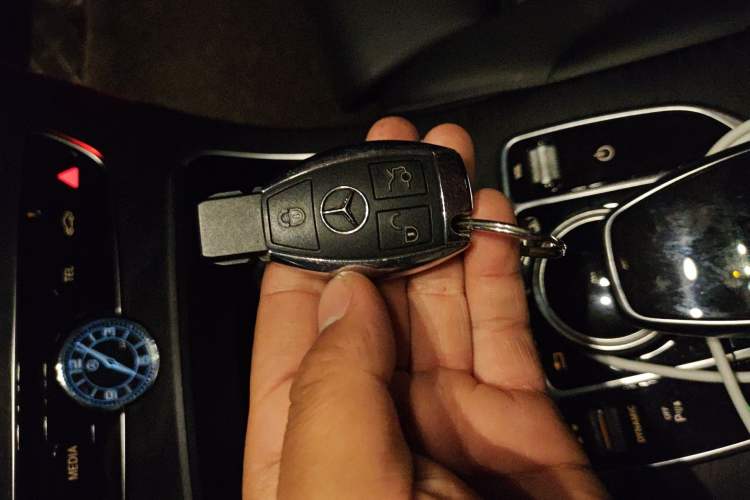 Used Mercedes-Benz C-Class 2018 C 200 L Sport Edition Vehicle Key