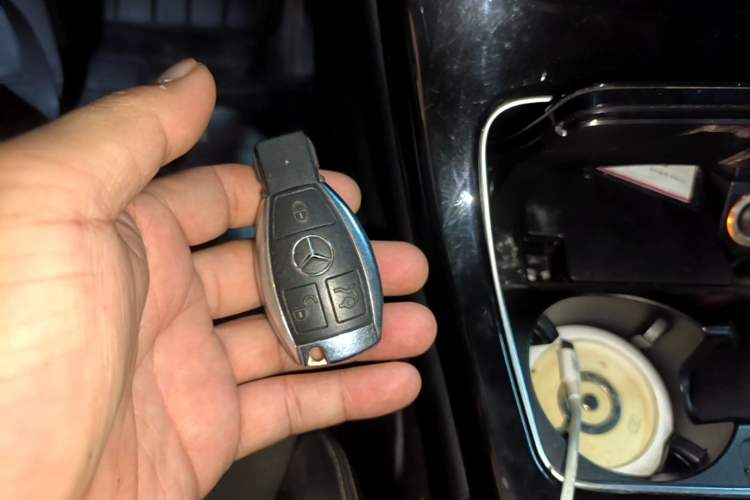 Used Mercedes-Benz C-Class 2018 C 200 Achievement Special Edition Vehicle Key