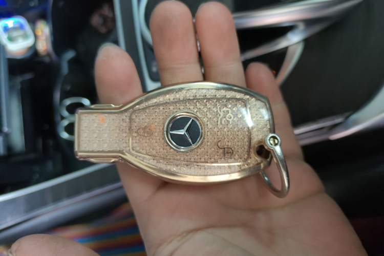 Used Mercedes-Benz C-Class 2018 C 200 L Sport Edition Vehicle Key