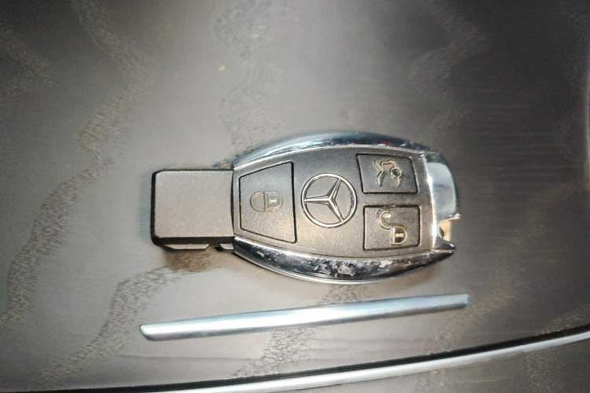 Used Mercedes-Benz C-Class 2018 C 200 L Sport Edition Vehicle Key