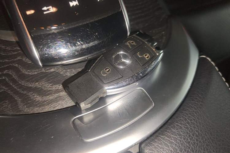 Used Mercedes-Benz C-Class 2018 C 200 L Sport Edition Vehicle Key