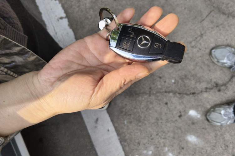 Used Mercedes-Benz C-Class 2018 C 200 L Sport Edition Vehicle Key