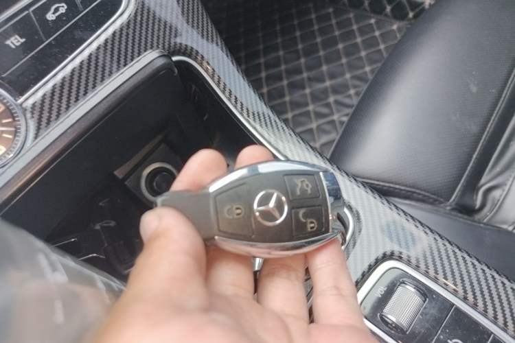 Used Mercedes-Benz C-Class 2018 C 200 L Sport Edition Vehicle Key