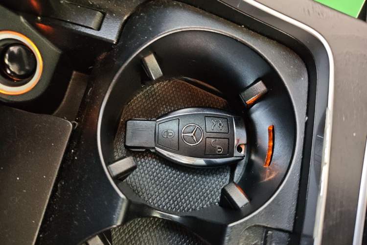 Used Mercedes-Benz C-Class 2018 C 200 L Sport Edition Vehicle Key
