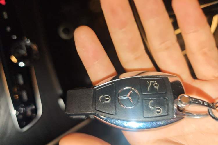Used Mercedes-Benz C-Class 2018 C 200 L Vehicle Key