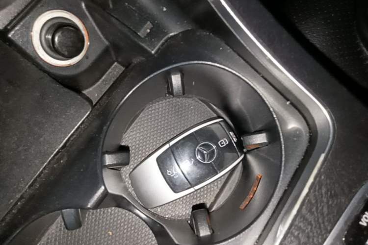Used Mercedes-Benz C-Class 2018 C 200 L Sport Edition Vehicle Key