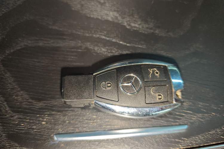 Used Mercedes-Benz C-Class 2018 C 200 L Sport Edition Vehicle Key