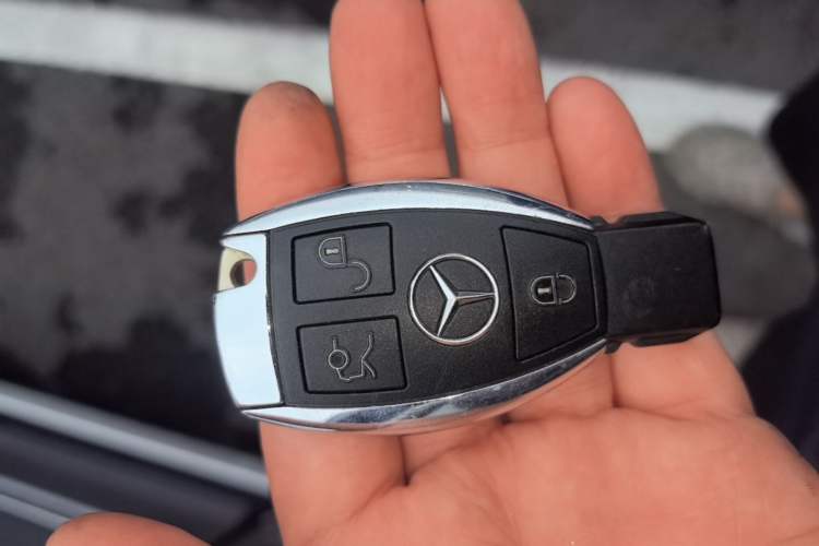 Used Mercedes-Benz C-Class 2018 C 200 L Sport Edition Vehicle Key