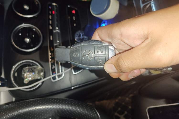 Used Mercedes-Benz C-Class 2018 C 180 L Fashion Edition Sport Version Vehicle Key