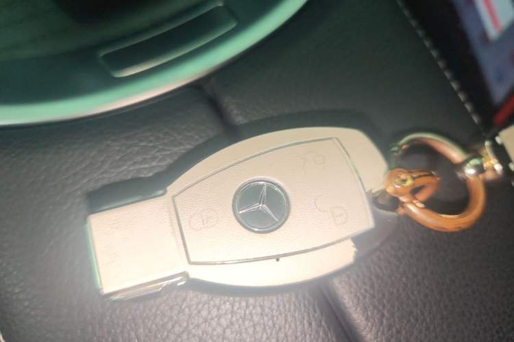 Used Mercedes-Benz C-Class 2018 C 200 L Sport Edition Achievement Special Edition Vehicle Key