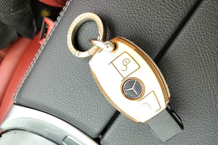 Used Mercedes-Benz C-Class 2018 C 200 Sport Edition Vehicle Key