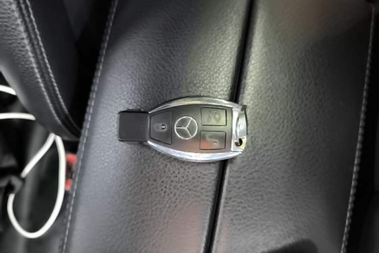 Used Mercedes-Benz C-Class 2018 C 200 L Sport Edition Vehicle Key