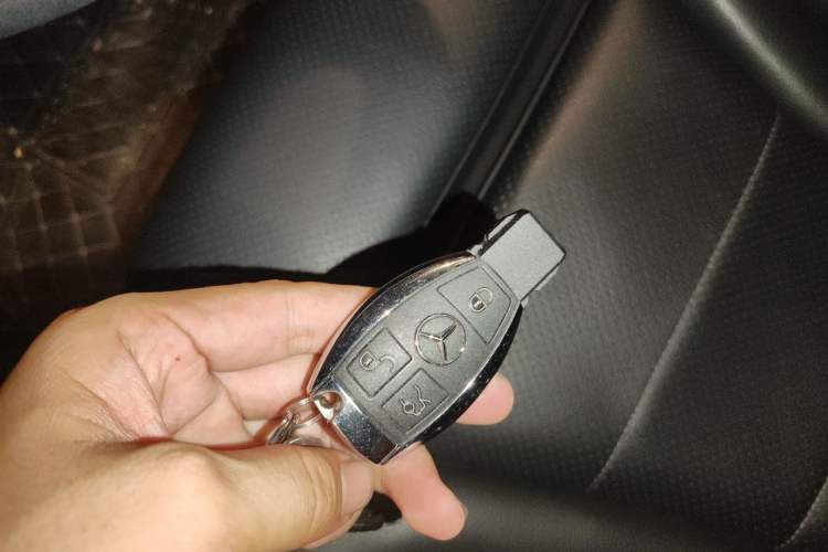 Used Mercedes-Benz C-Class 2018 C 200 L Sport Edition Vehicle Key