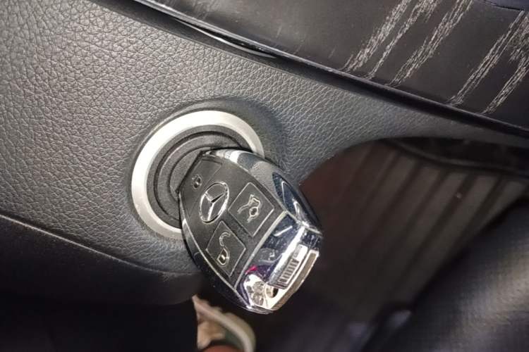 Used Mercedes-Benz C-Class 2018 C 200 L Sport Edition Vehicle Key