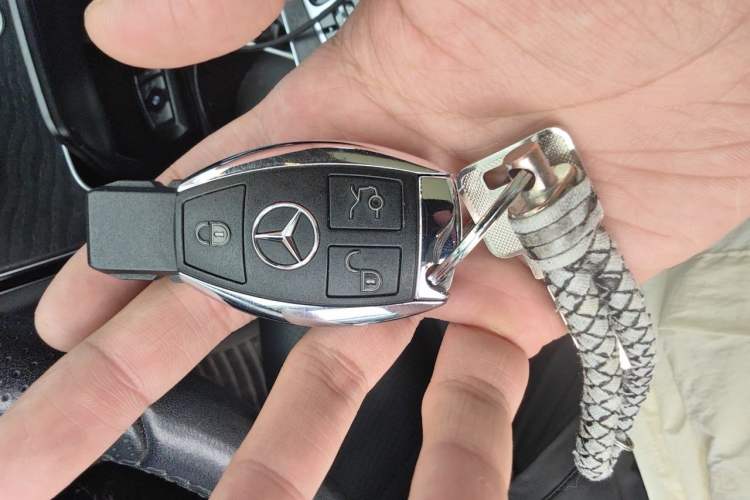 Used Mercedes-Benz C-Class 2018 C 200 L Sport Edition Vehicle Key