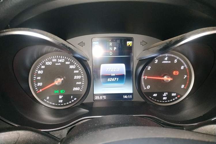 Used Mercedes-Benz C-Class 2018 C 200 L Sport Edition Achievement Special Edition Instrument Cluster