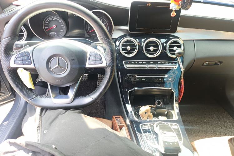 Used Mercedes-Benz C-Class 2018 C 200 Coupe Center Console