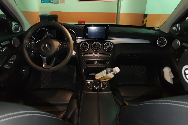 Used Mercedes-Benz C-Class 2018 C 200 L Sport Edition Achievement Special Edition Center Console