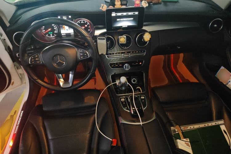 Used Mercedes-Benz C-Class 2018 C 200 L Sport Edition Center Console