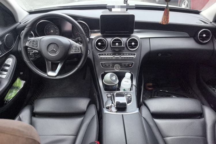 Used Mercedes-Benz C-Class 2018 C 200 L Sport Edition Center Console