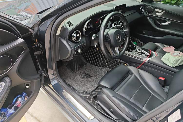 Used Mercedes-Benz C-Class 2018 C 200 L Sport Edition Driver Seat