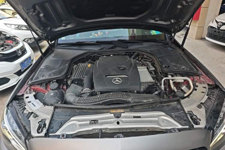 Used Mercedes-Benz C-Class 2018 C 200 Sport Edition Engine Bay