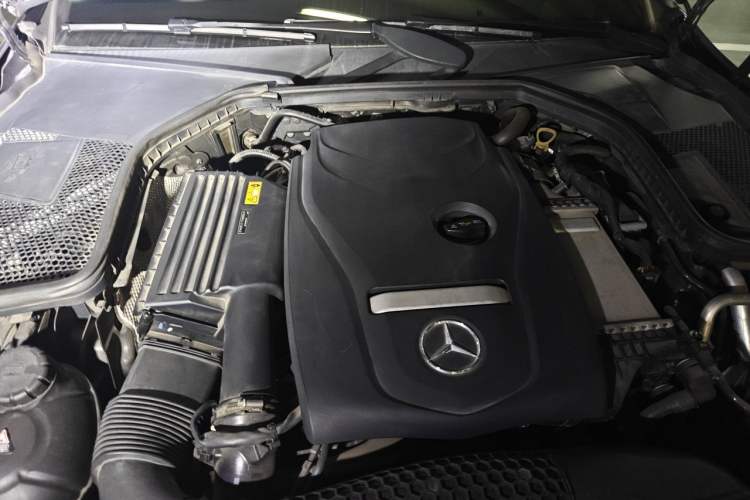 Used Mercedes-Benz C-Class 2018 C 200 L Sport Edition Engine Bay