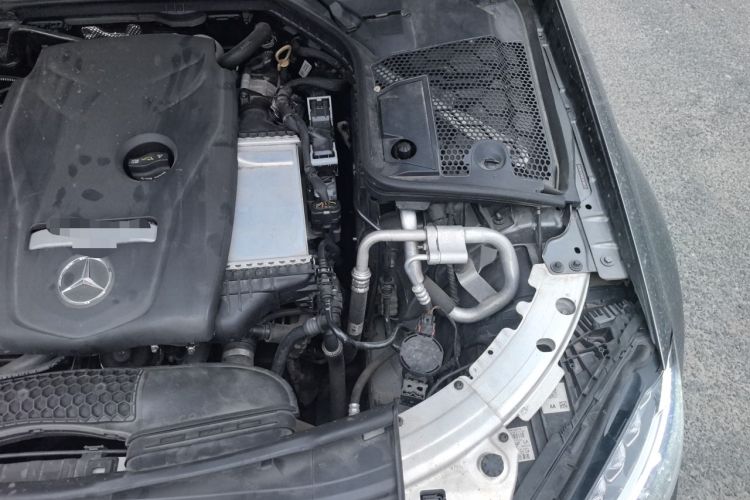 Used Mercedes-Benz C-Class 2018 C 200 L Sport Edition Engine Bay Left