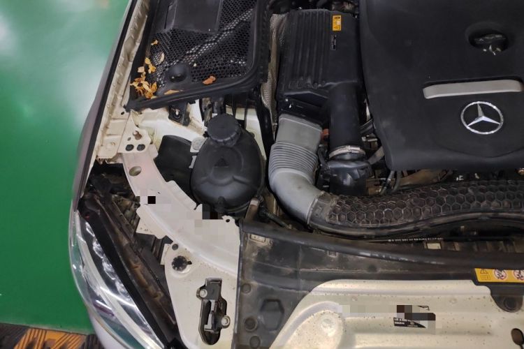 Used Mercedes-Benz C-Class 2018 C 200 L Sport Edition Engine Bay Right