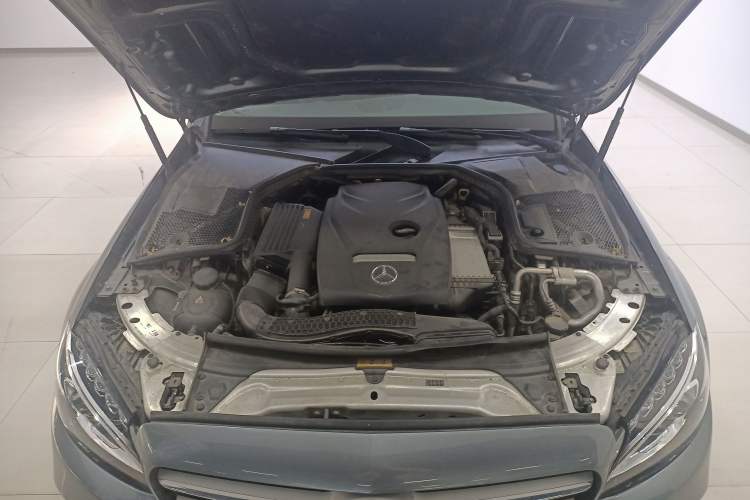 Used Mercedes-Benz C-Class 2018 C 200 L Sport Edition Engine Bay