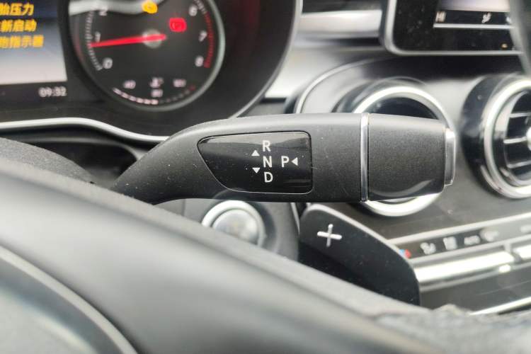 Used Mercedes-Benz C-Class 2018 C 200 L Sport Edition Gear Lever
