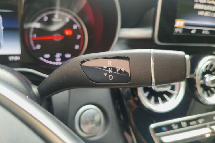 Used Mercedes-Benz C-Class 2018 C 200 Coupe Gear Lever
