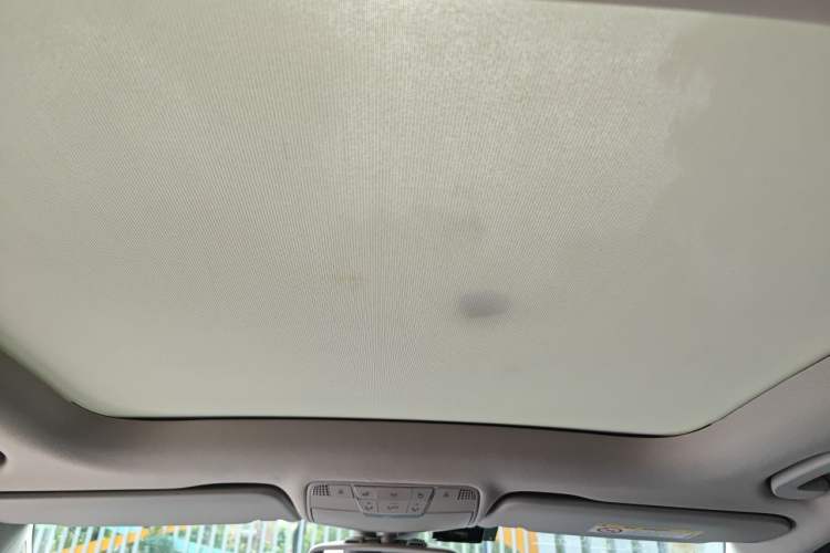 Used Mercedes-Benz C-Class 2018 C 200 L Sport Edition Headliner