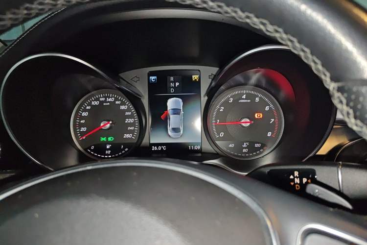 Used Mercedes-Benz C-Class 2018 C 180 L Fashion Edition Sport Version Instrument Cluster