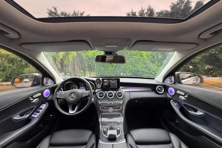 Used Mercedes-Benz C-Class 2018 C 200 L Sport Edition Interior 1