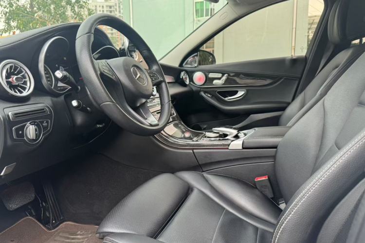 Used Mercedes-Benz C-Class 2018 C 200 L Sport Edition Interior 2