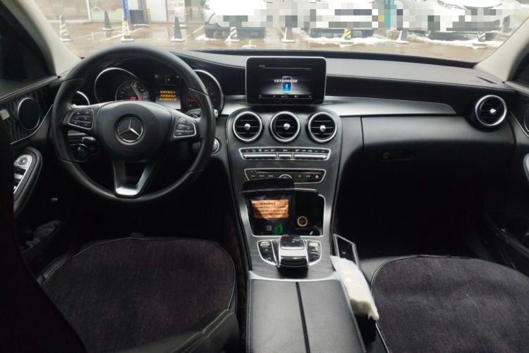 Used Mercedes-Benz C-Class 2018 C 200 L Sport Edition Interior 2