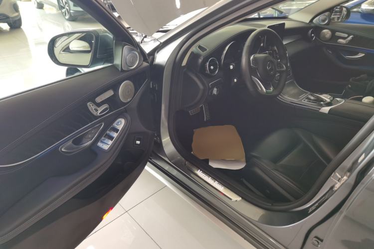Used Mercedes-Benz C-Class 2018 C 200 L Sport Edition Interior 3