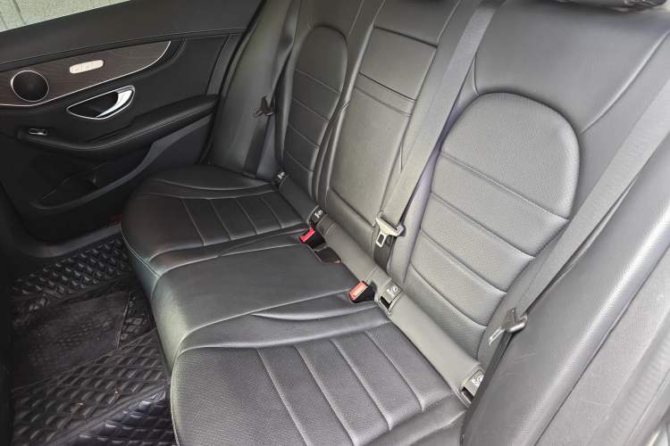 Used Mercedes-Benz C-Class 2018 C 200 L Sport Edition Interior 4
