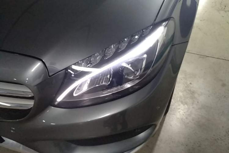 Used Mercedes-Benz C-Class 2018 C 180 L Fashion Edition Sport Version Left Front Headlight