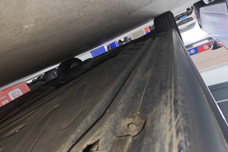 Used Mercedes-Benz C-Class 2018 C 200 L Sport Edition Left Side Sill
