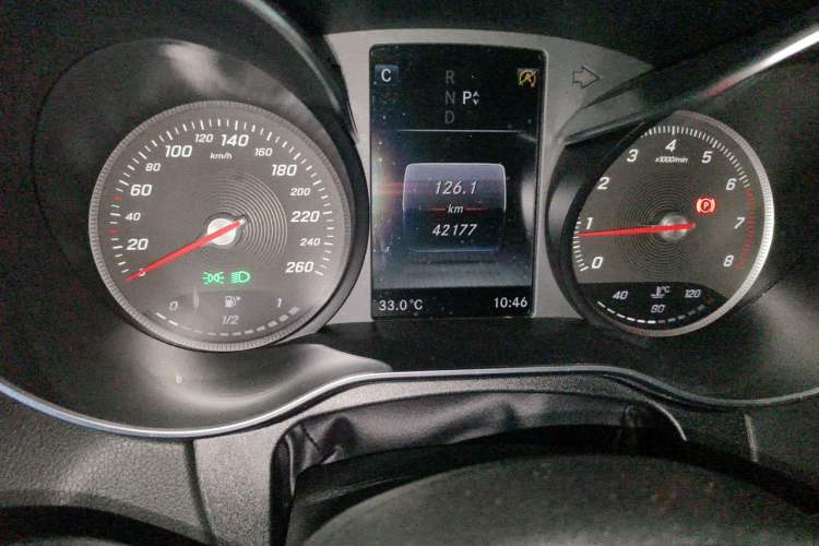 Used Mercedes-Benz C-Class 2018 C 200 L Sport Edition Odometer Close Up