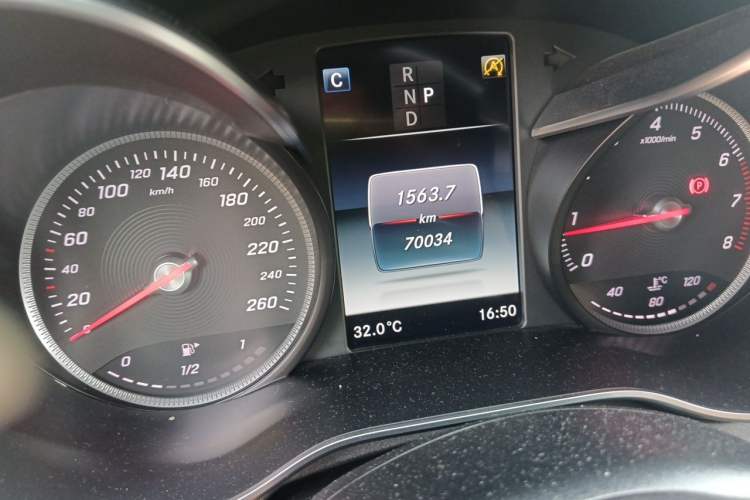 Used Mercedes-Benz C-Class 2018 C 200 4MATIC Coupe Odometer Close Up