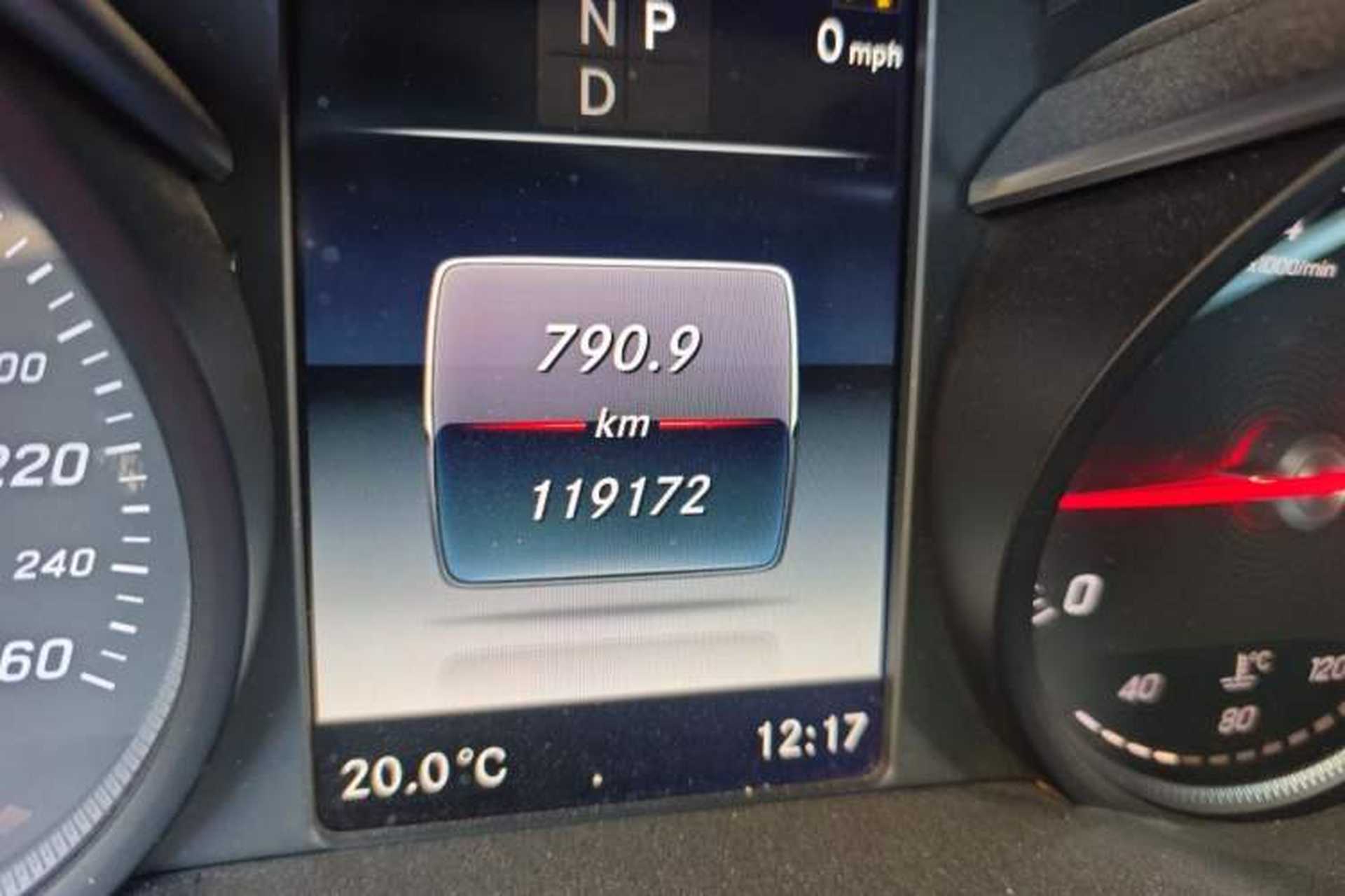 Used Mercedes-Benz C-Class 2018 C 200 L Sport Edition Odometer Close Up