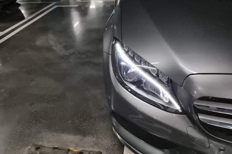 Used Mercedes-Benz C-Class 2018 C 200 L Sport Edition Right Front Headlight